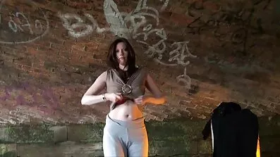 పెద్ధ రొమ్ములు కలధి అరబ్ సెక్స్ సెక్స్ వీడియో తెలుగు ద్వారా ఆకర్షించింది నల్ల మనిషి కోసం సెక్స్ మరియు వ్యాపిస్తుంది ఆమె కాళ్ళు