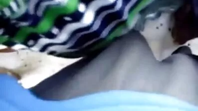 బిగపడటం మహిళ సెక్స్ సెక్స్ వీడియోస్ తెలుగు కారులో ఆమె పుస్సీ హస్త ప్రయోగం