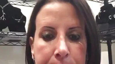 ఒక కన్వర్టిబుల్ లో, అందగత్తె ఒక ధనిక వ్యక్తి యొక్క సెక్స్ సెక్స్ తెలుగు తెలుగు తెలుగు ఫాలస్ బాగా ఆమె నోటిలోకి లాగుతుంది