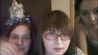 బాస్ ముందు కాళ్లు వ్యాప్తి పని వద్ద జ్యుసి కార్యదర్శి మొదటి తెలుగు సెక్స్ సెక్స్ తెలుగు రోజు