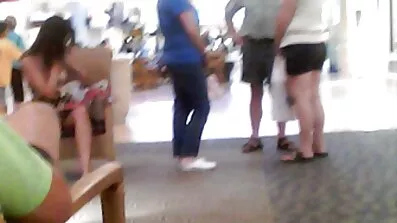 ఒక అందమైన శరీర ఆకారం తో పొరుగు దుస్తులు ధరించిన మరియు సూక్ష్మంగా సెక్స్ సెక్స్ తెలుగు ఆమె ఫక్ కోరుకుంటున్నారు సూచించారు